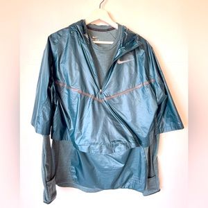 SOLD! Green Nike windbreaker sweatshirt